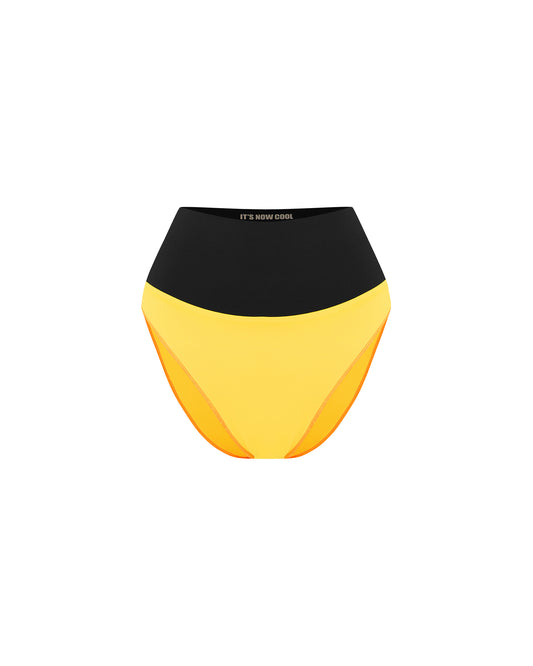 Studio image of the front of the Contour High Waist Pant in Peaches. 