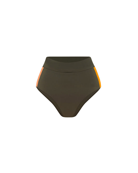 Studio image of the Contour Booty Short in Peaches. 